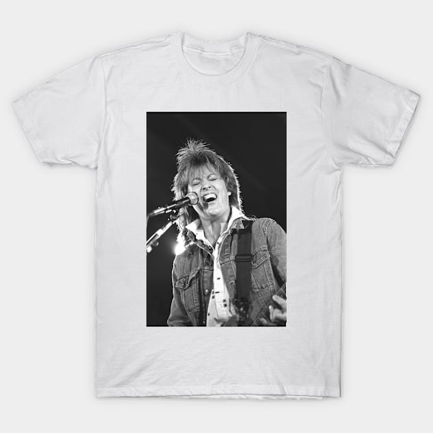 Katrina Leskanich Katrina & the Waves BW Photograph T-Shirt by Concert Photos